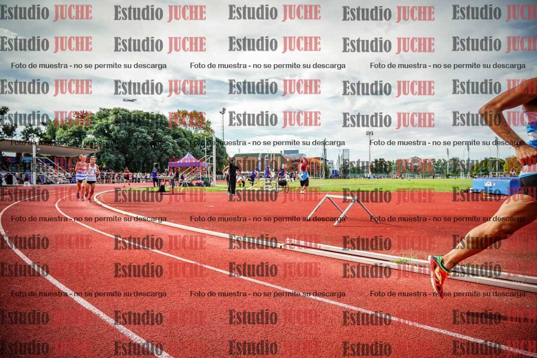 Fotos de los 800 m llanos de varones