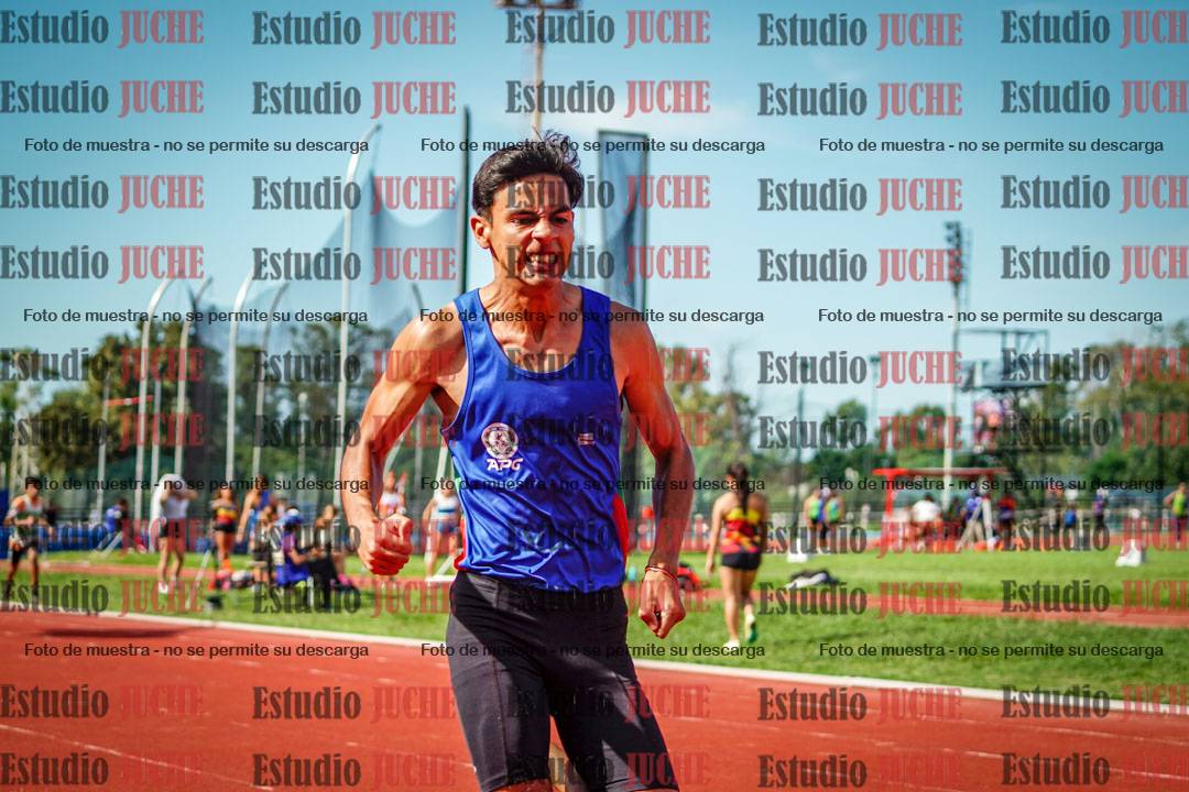 Fotos de los 400 m llanos de varones