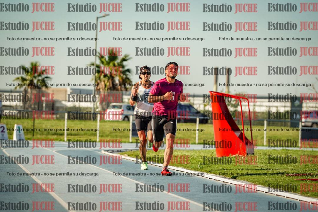 Fotos de los 3000 m llanos de varones