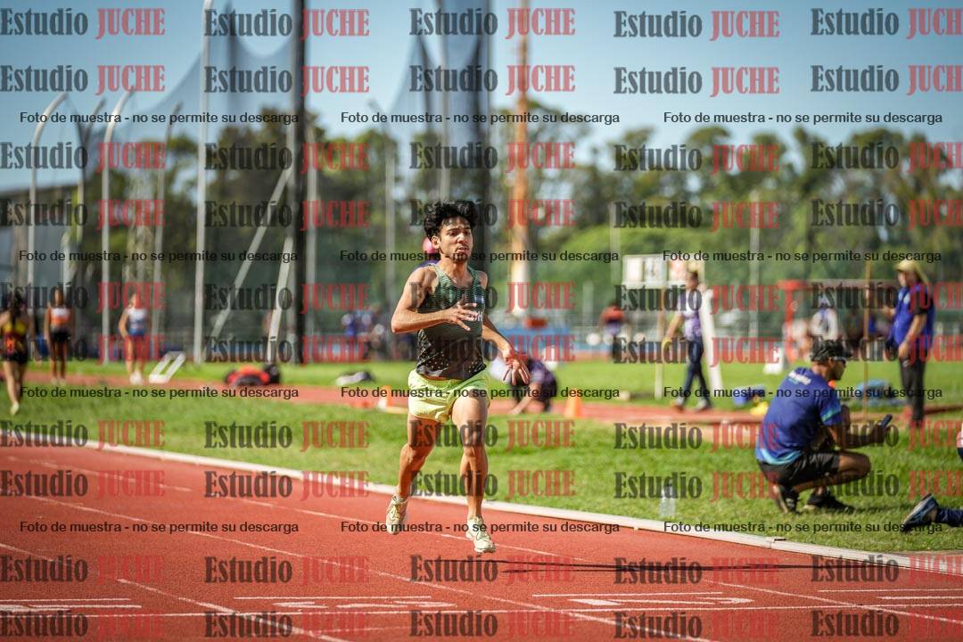 Fotos de los 400 m llanos de varones
