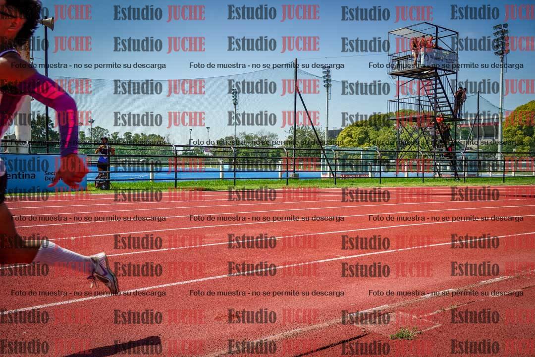 Fotos de los 200 m llanos de varones
