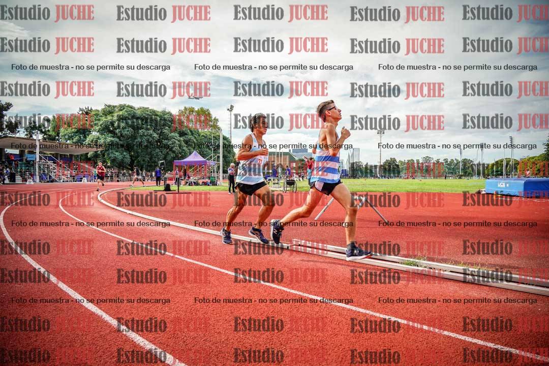 Fotos de los 800 m llanos de varones