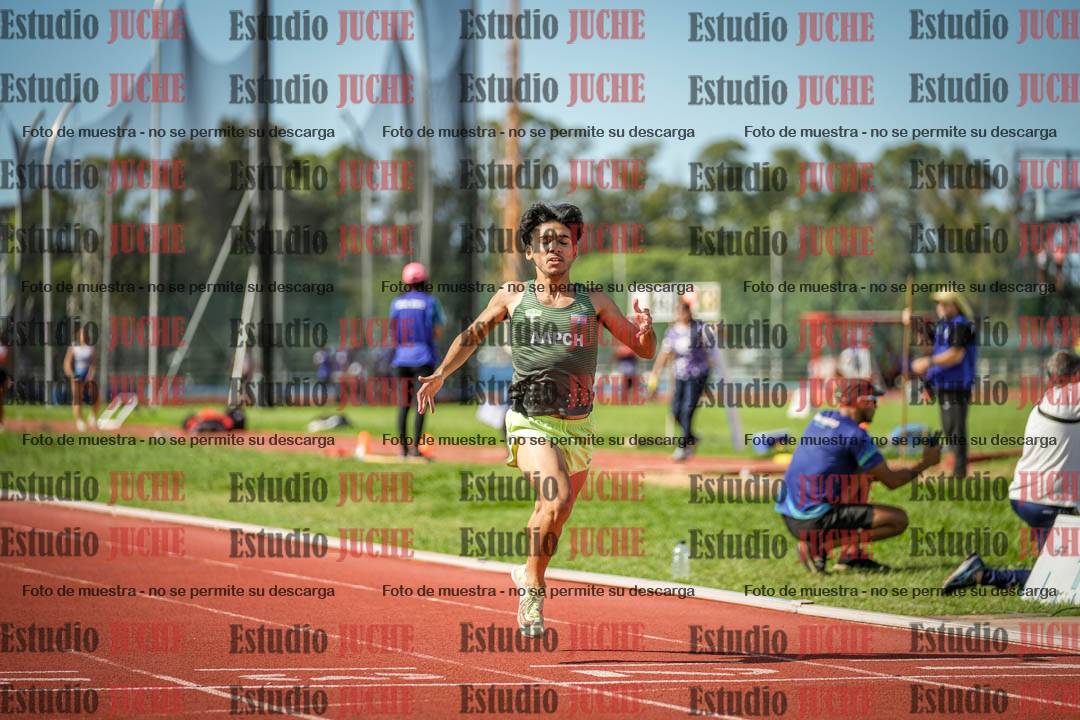 Fotos de los 400 m llanos de varones