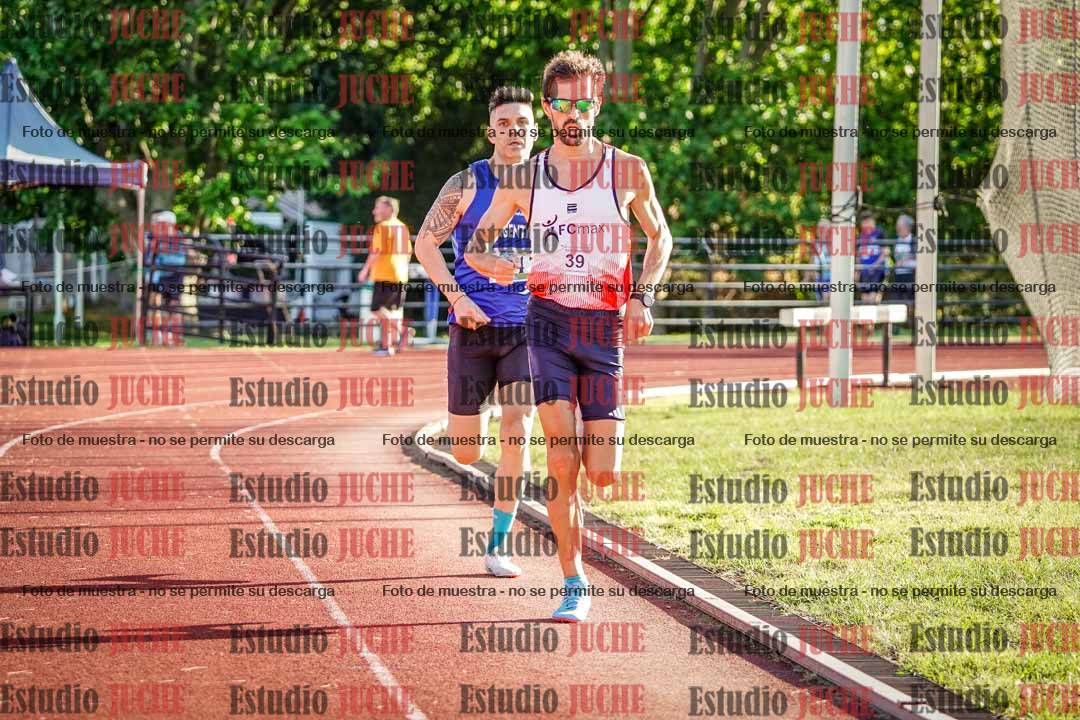Fotos de los 3000 m llanos de varones