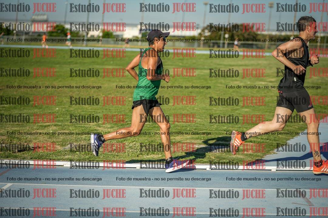 Fotos de los 3000 m llanos de varones