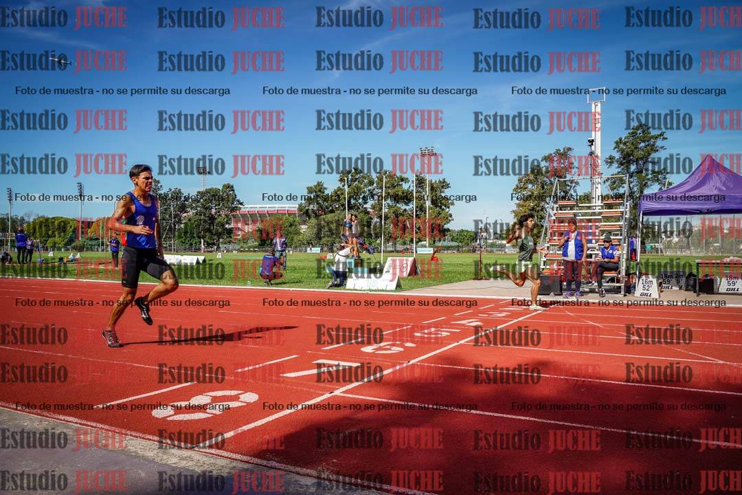Fotos de los 400 m llanos de varones