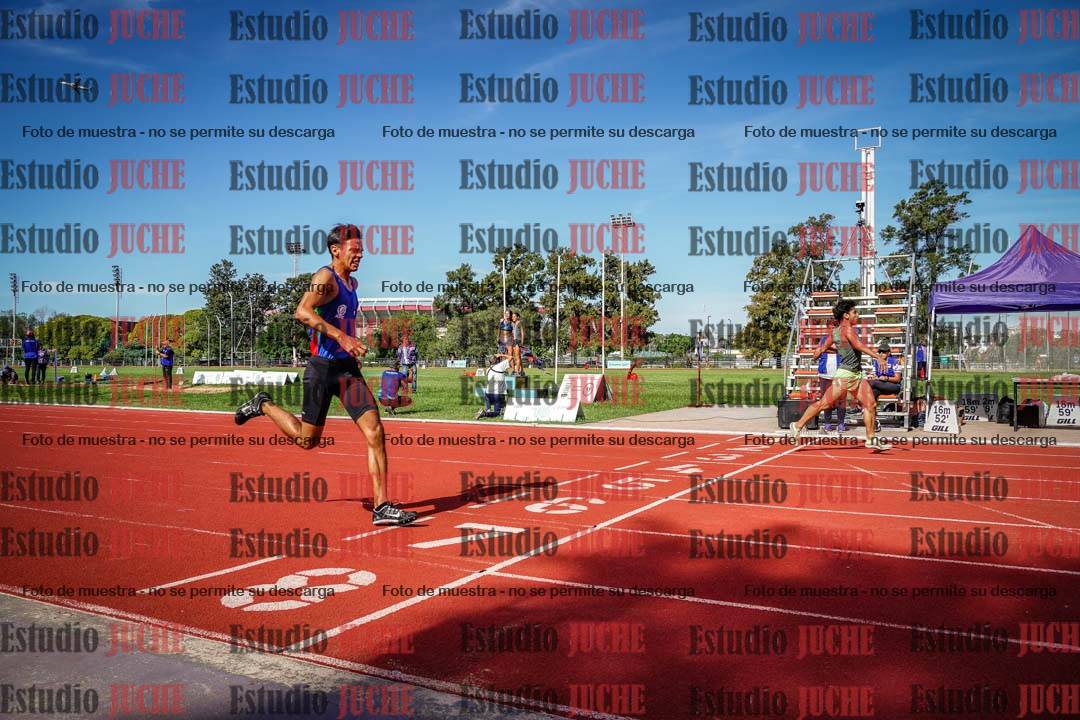 Fotos de los 400 m llanos de varones