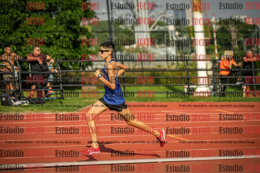 Fotos de los 3000 m llanos de varones