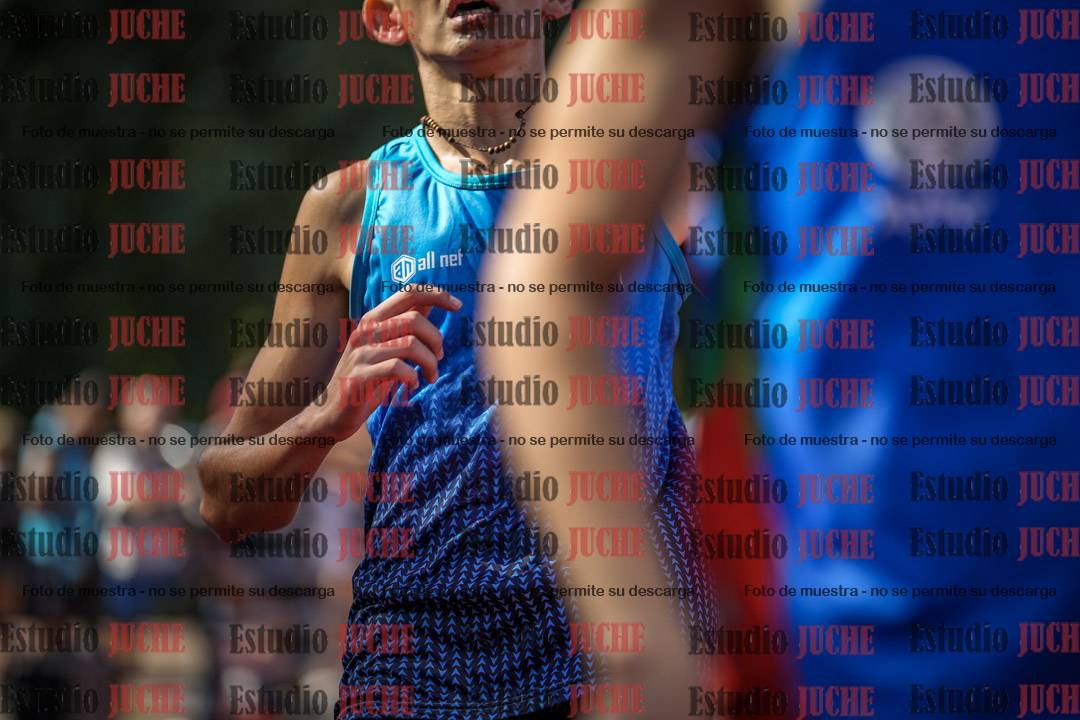 Fotos de los 400 m llanos de varones