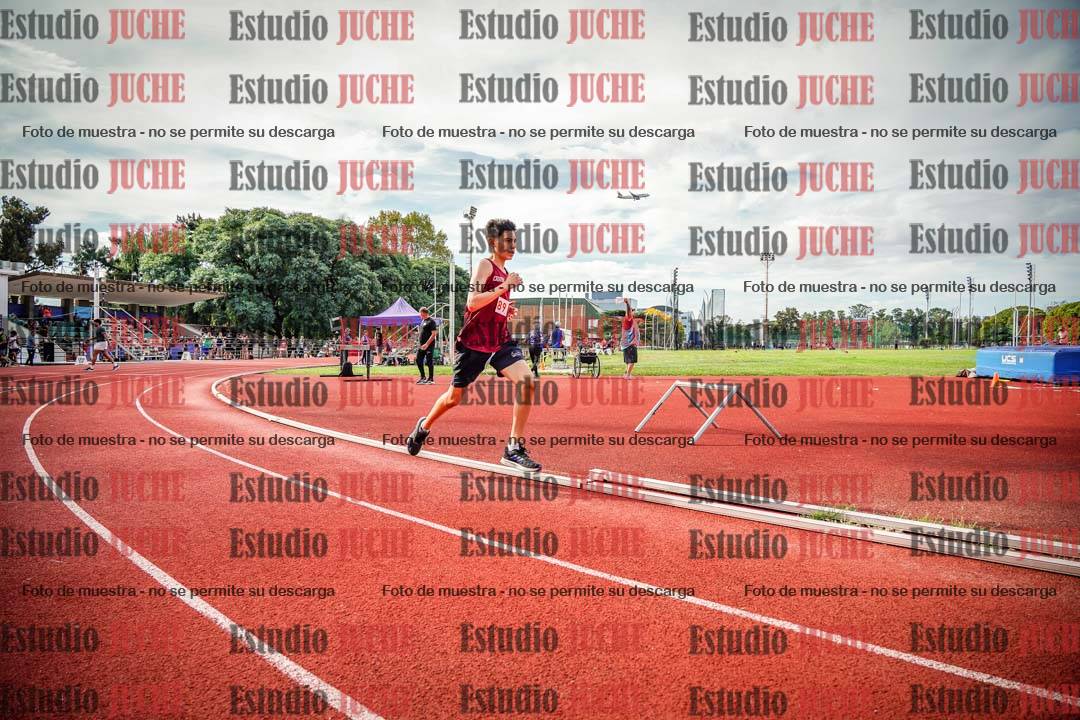 Fotos de los 800 m llanos de varones