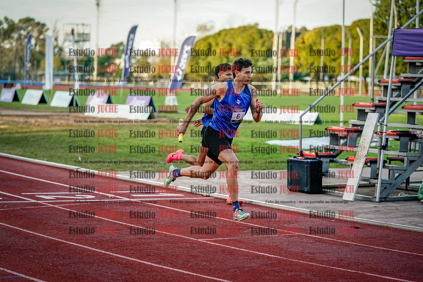 Fotos de las postas 4x400 m de varones