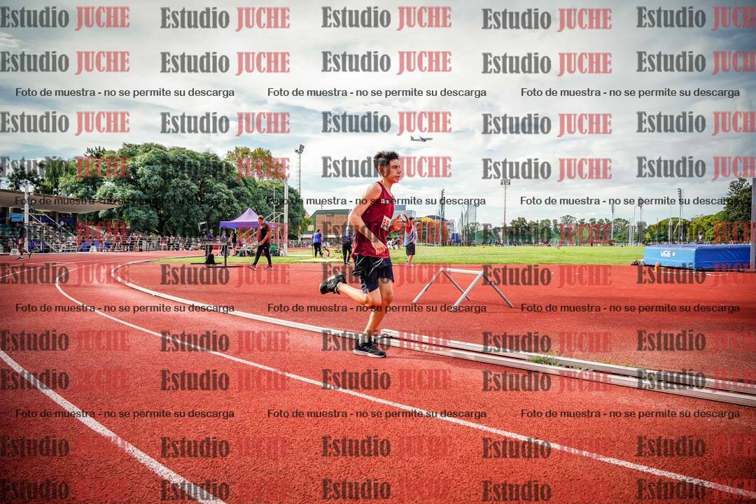 Fotos de los 800 m llanos de varones