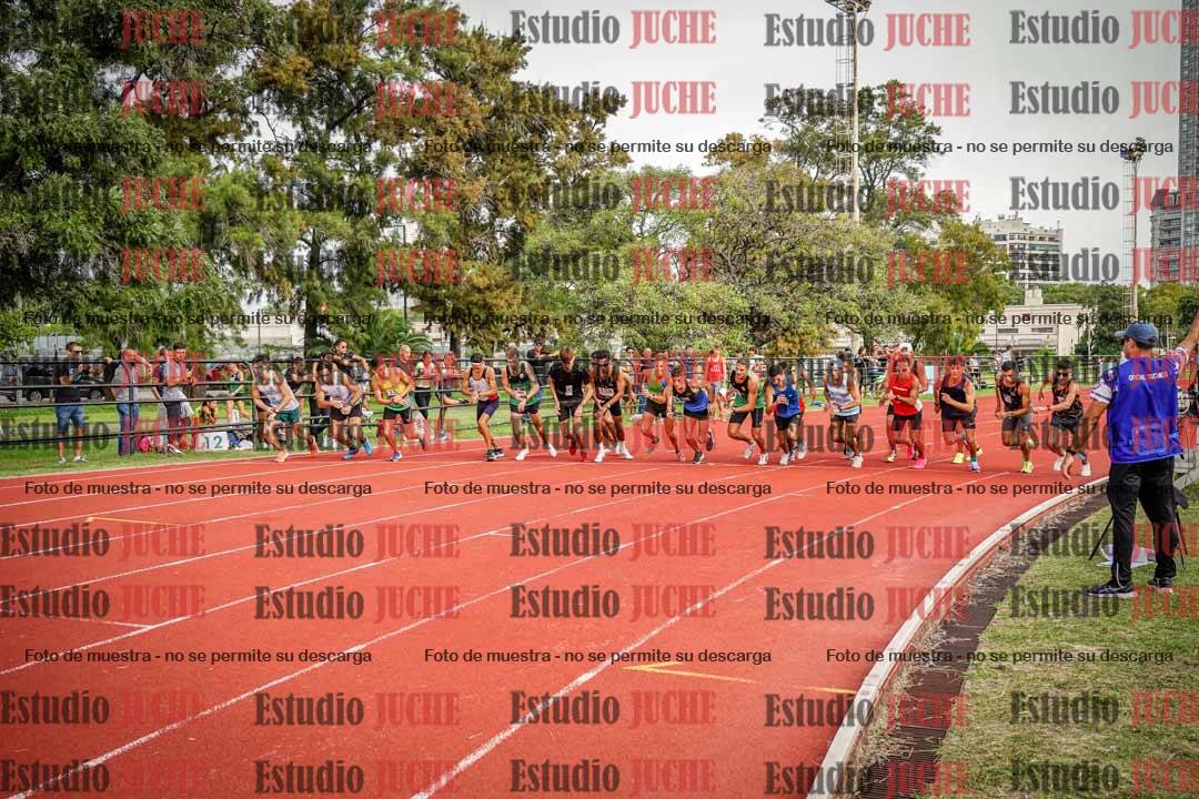 Fotos de los 3000 m llanos de varones