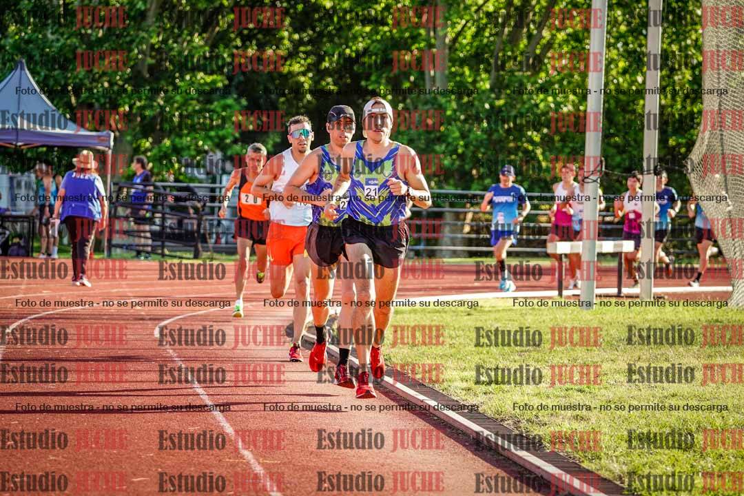Fotos de los 3000 m llanos de varones