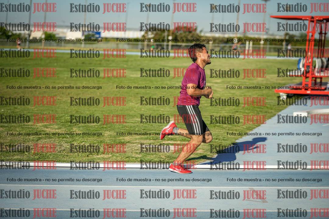 Fotos de los 3000 m llanos de varones