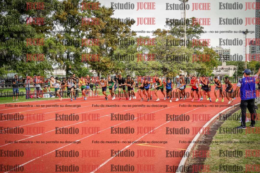 Fotos de los 3000 m llanos de varones