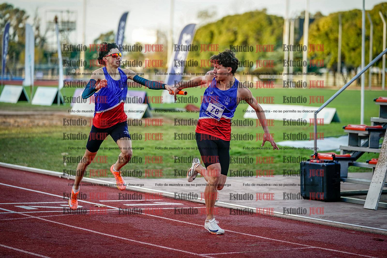 Fotos de las postas 4x400 m de varones