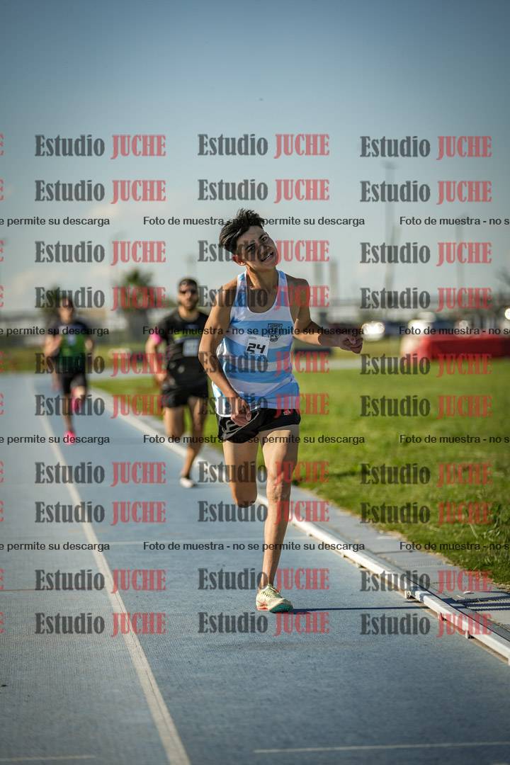 Fotos de los 1500 m llanos de varones