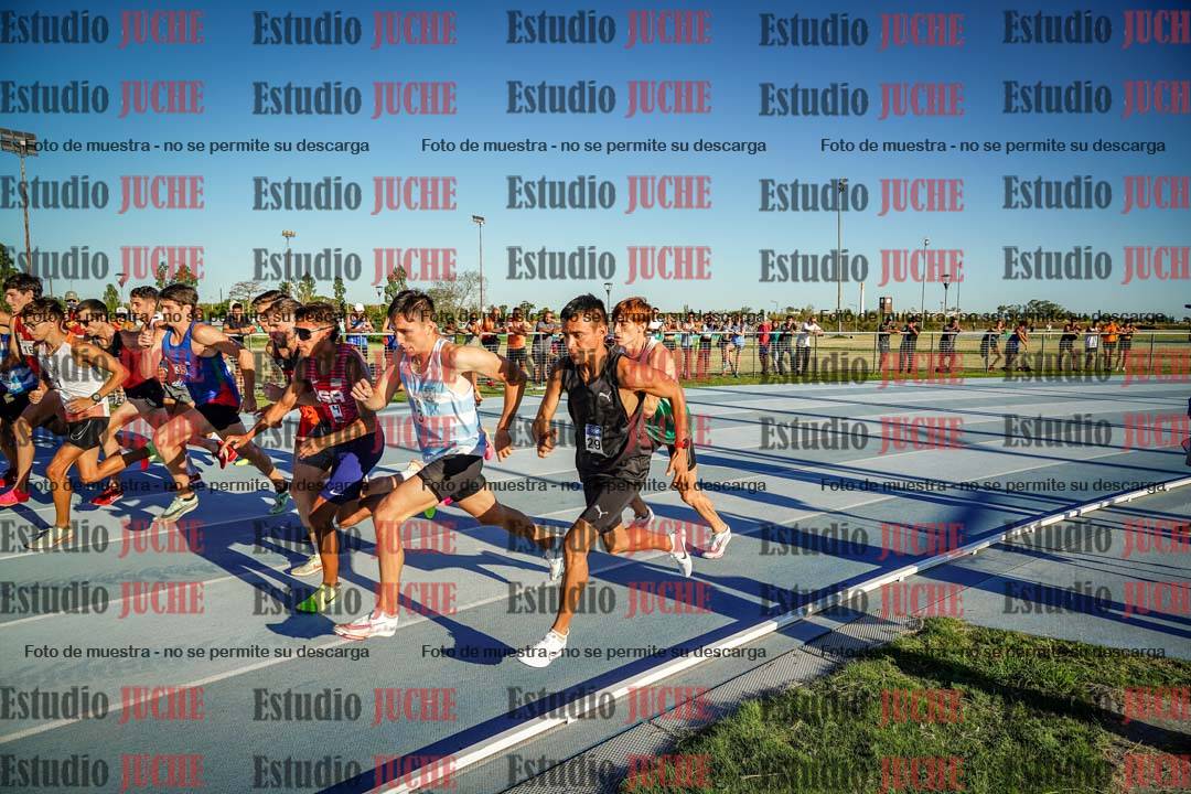 Fotos de los 1500 m llanos de varones