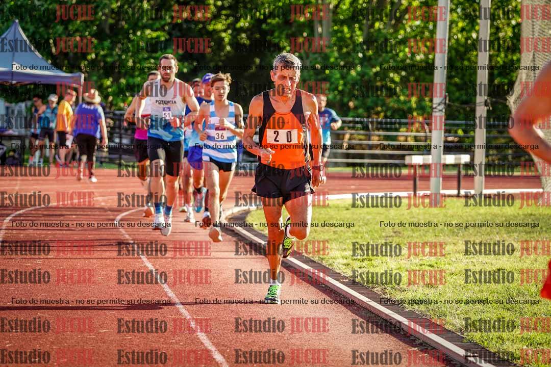 Fotos de los 3000 m llanos de varones