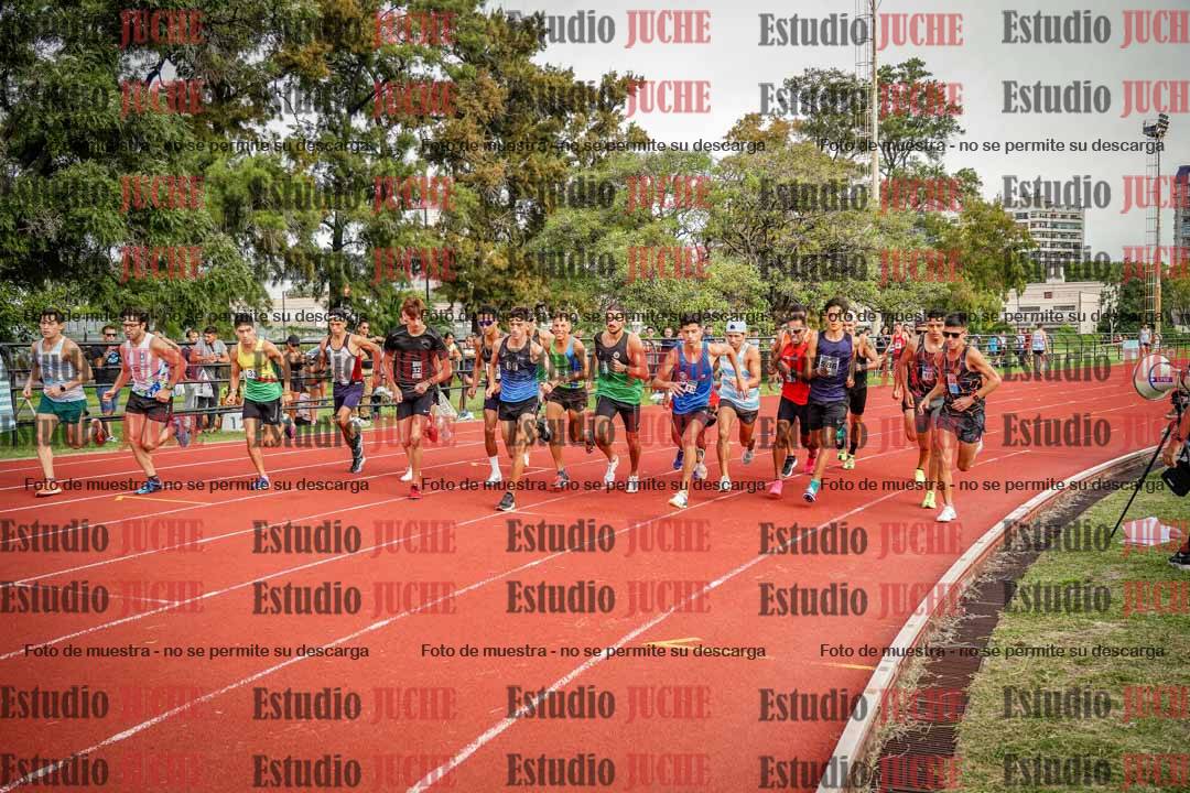 Fotos de los 3000 m llanos de varones