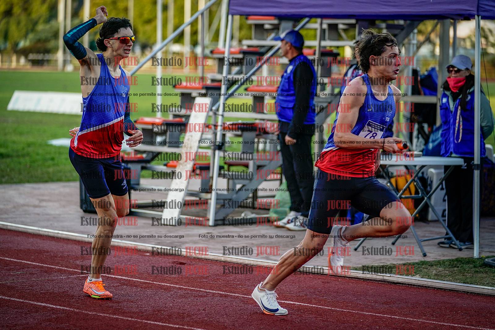 Fotos de las postas 4x400 m de varones