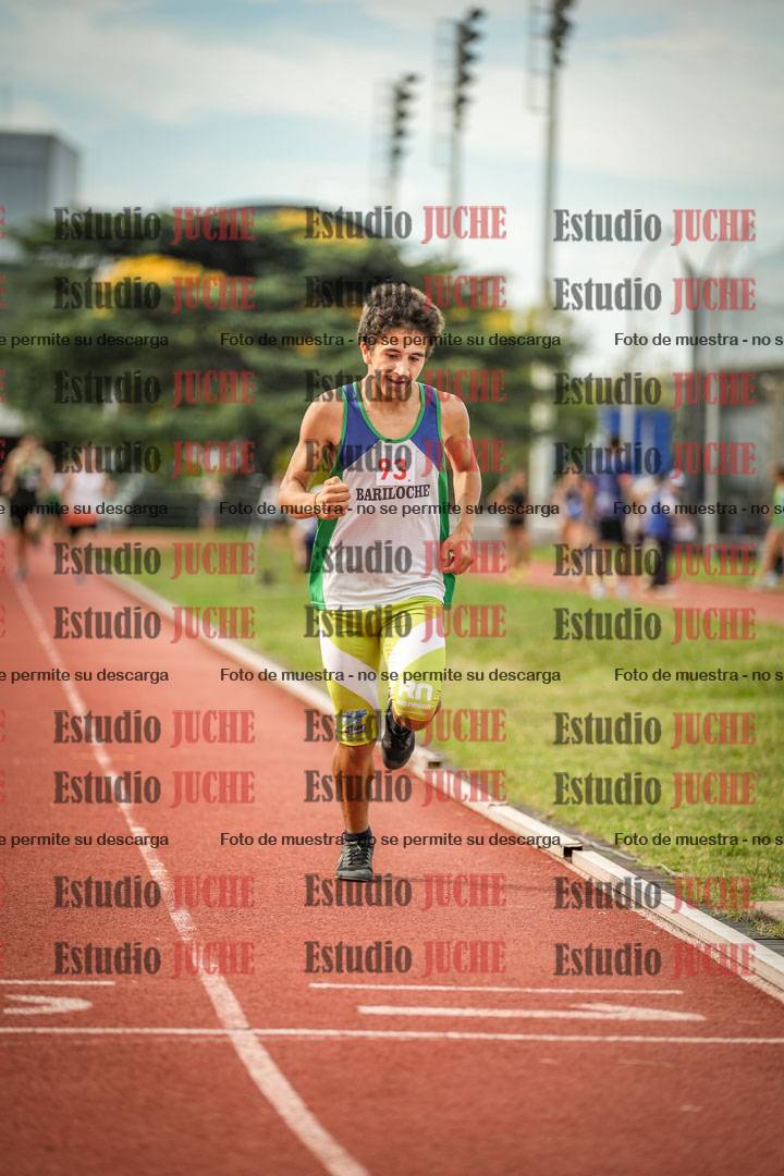 Fotos de los 800 m llanos de varones