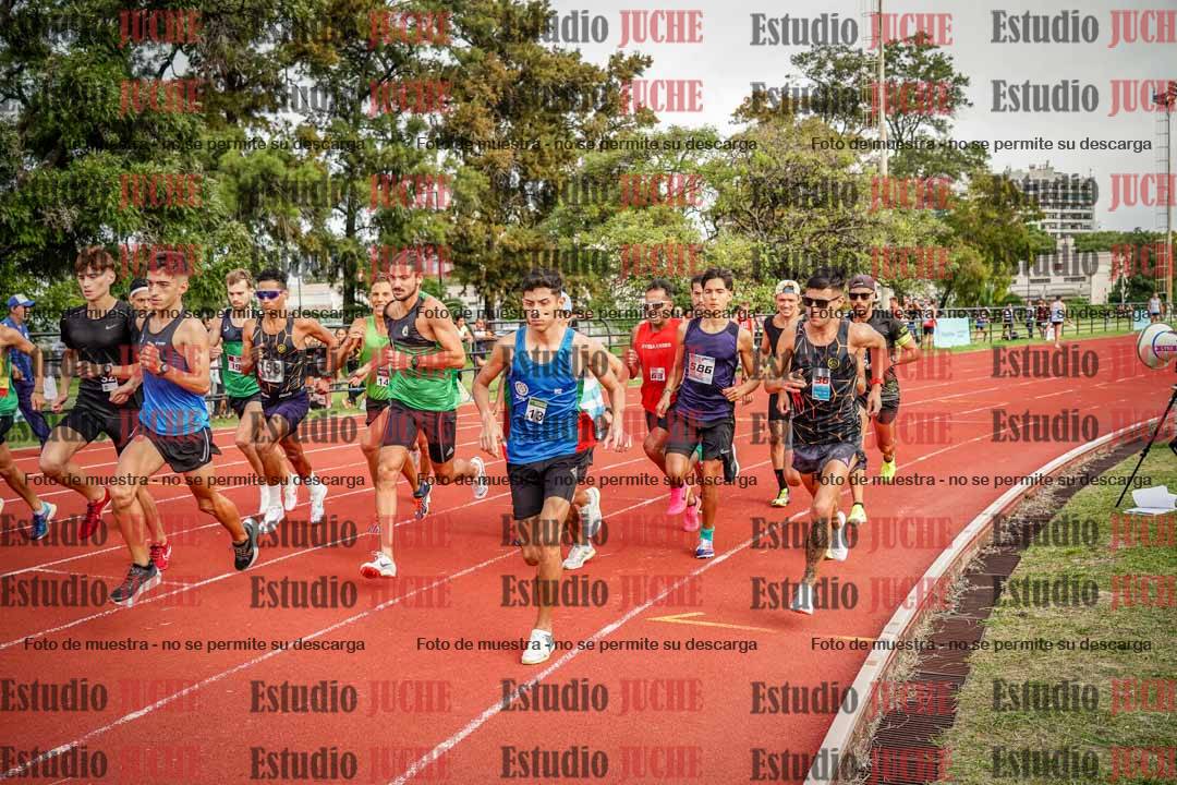 Fotos de los 3000 m llanos de varones