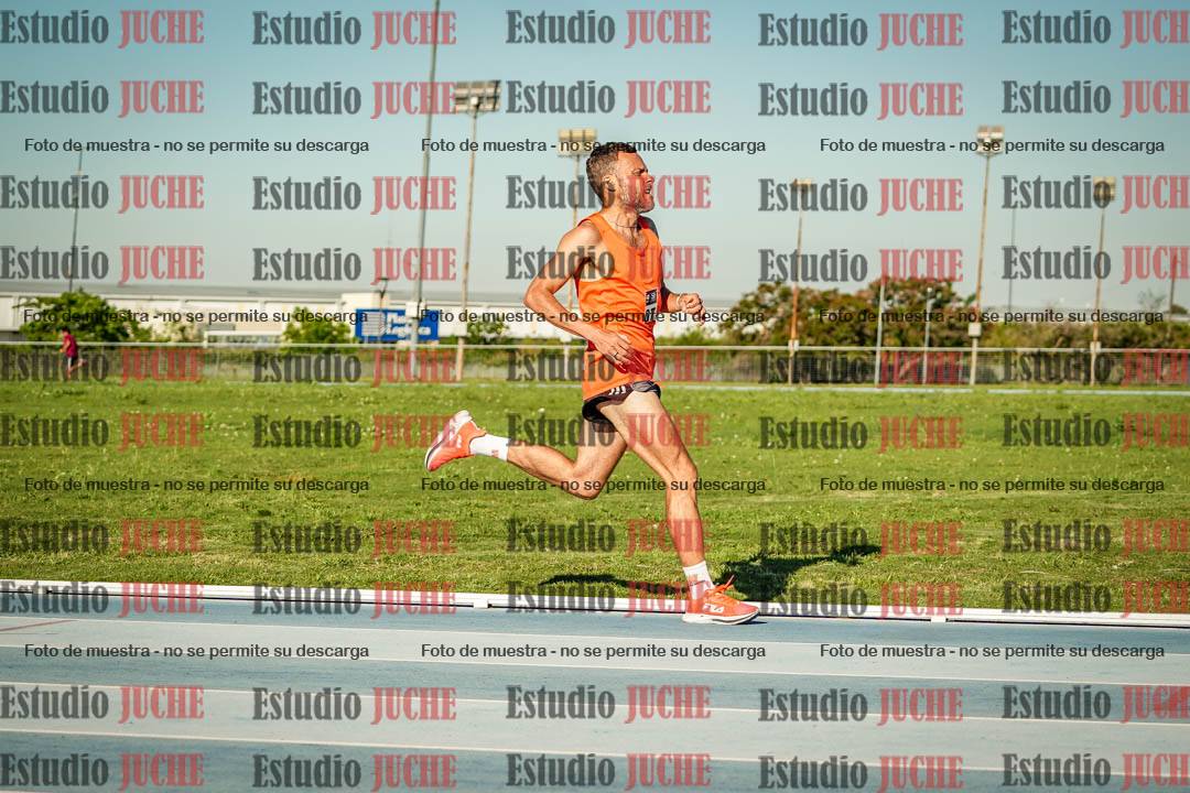 Fotos de los 3000 m llanos de varones