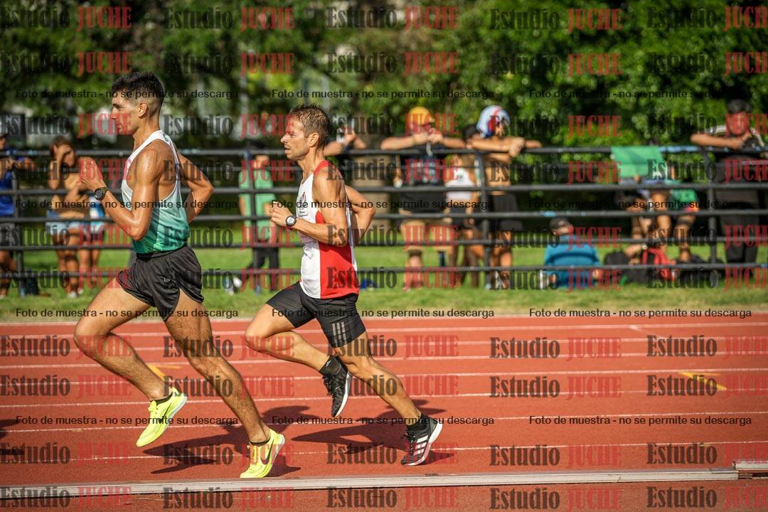 Fotos de los 3000 m llanos de varones