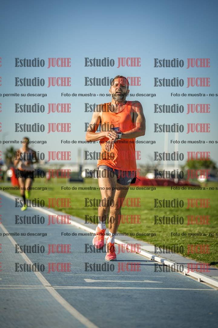 Fotos de los 3000 m llanos de varones