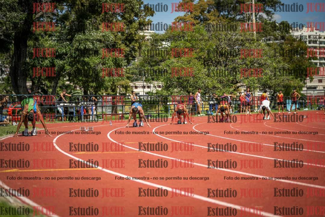 Fotos de los 200 m llanos de varones