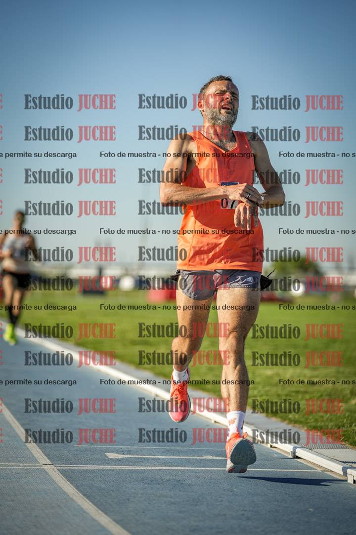 Fotos de los 3000 m llanos de varones