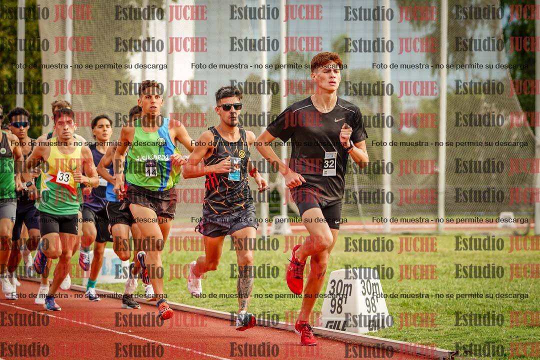Fotos de los 3000 m llanos de varones