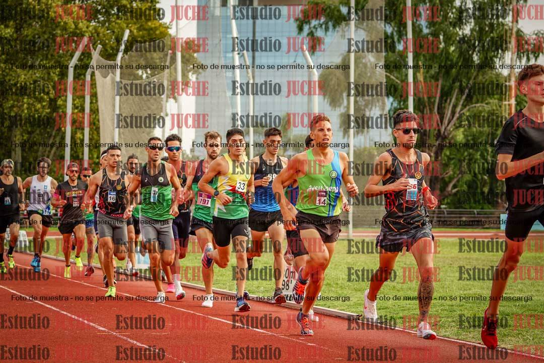 Fotos de los 3000 m llanos de varones