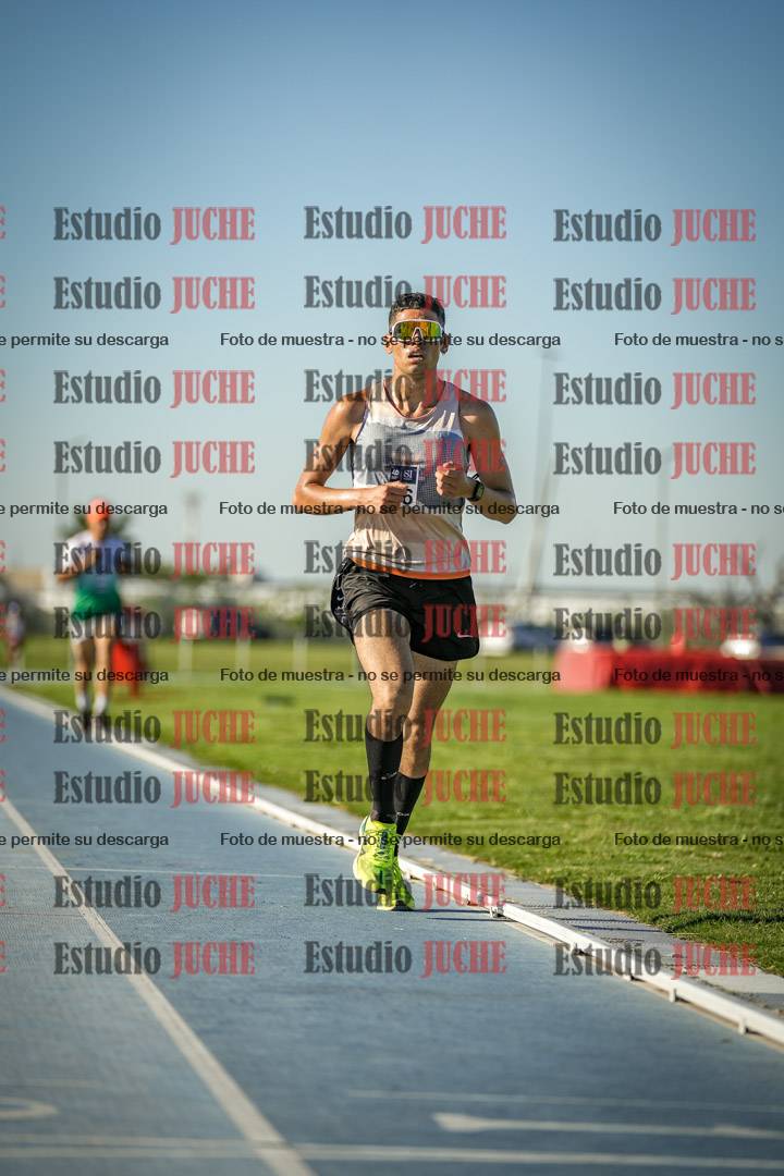 Fotos de los 3000 m llanos de varones