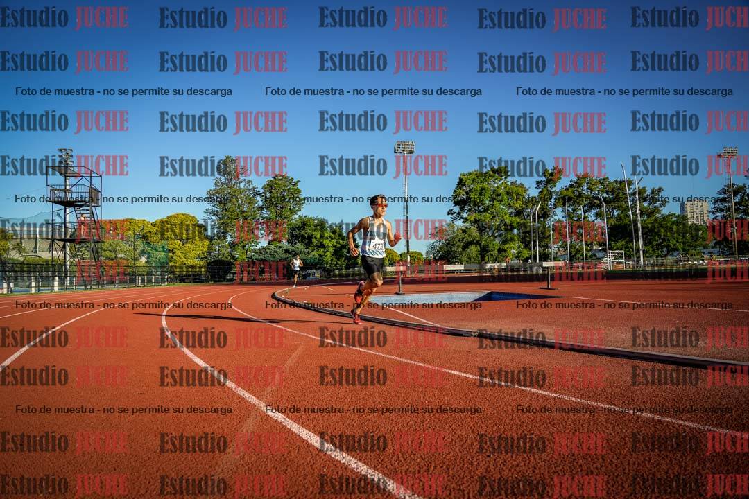 Fotos de los 3000 m llanos de varones