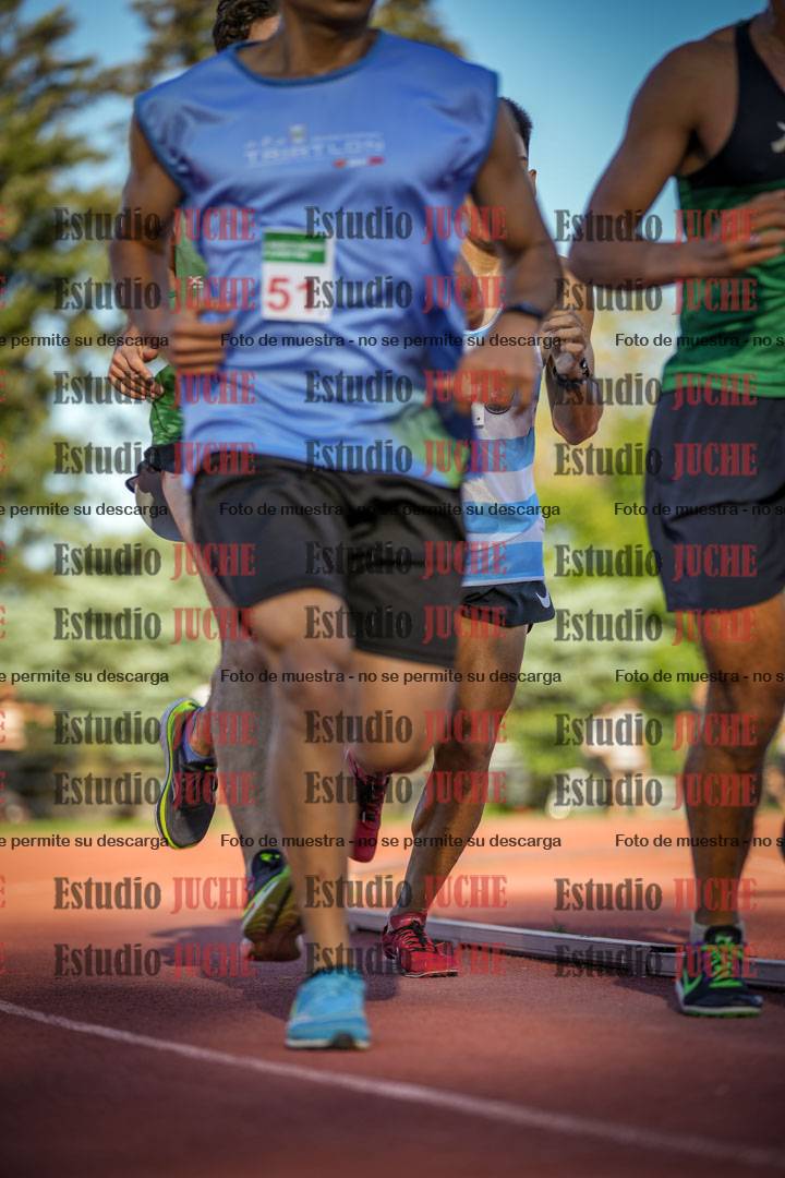 Fotos de los 3000 m llanos de varones