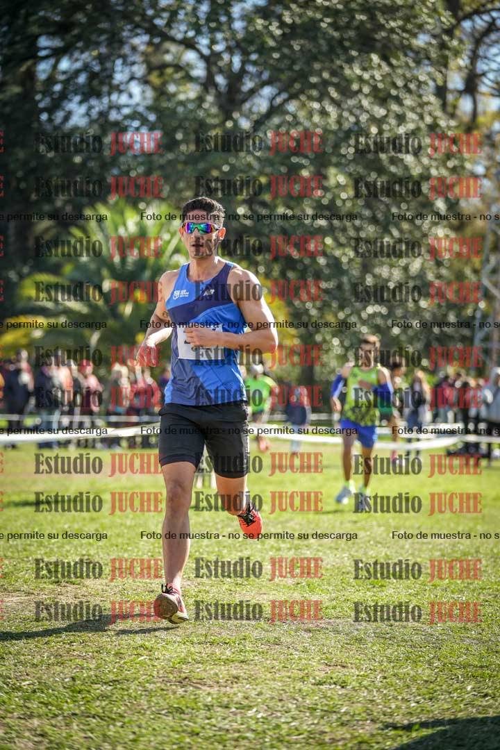 Fotos de la llegada del cross de 8000 m
