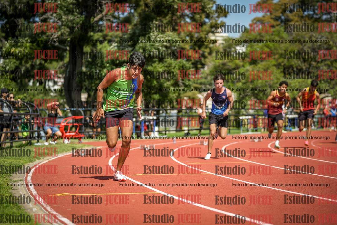 Fotos de los 200 m llanos de varones