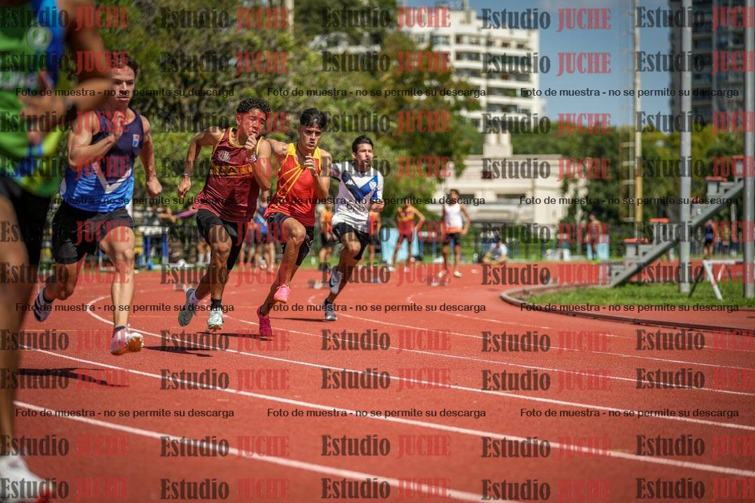 Fotos de los 200 m llanos de varones