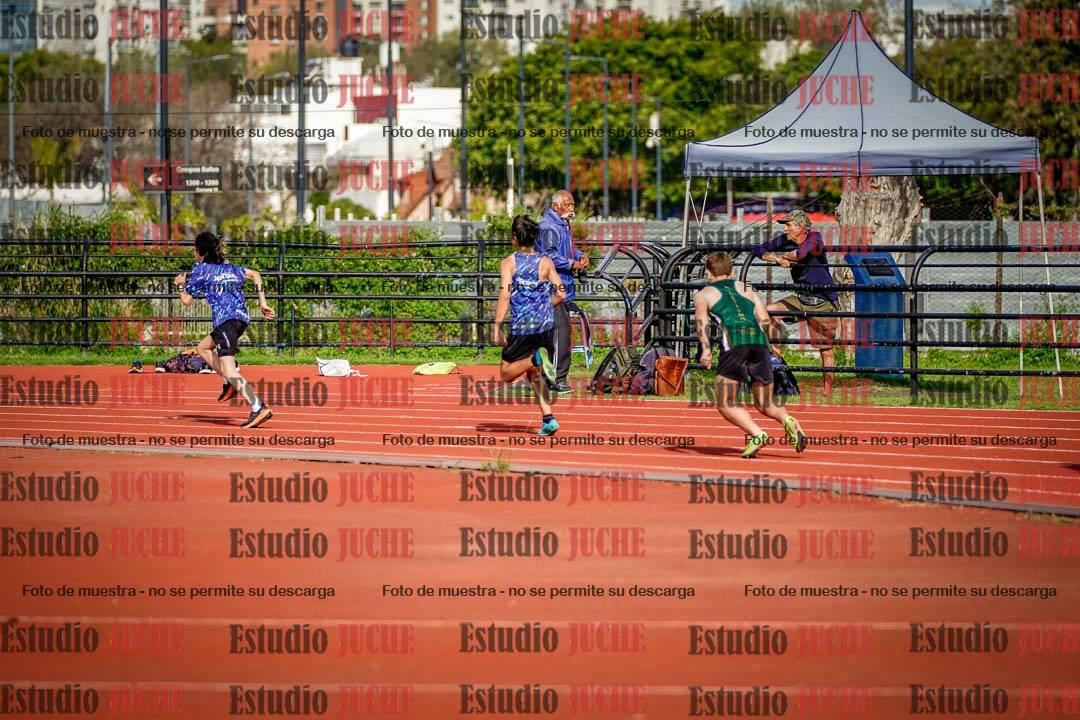 Fotos de las postas 5x80 m llanos de varones