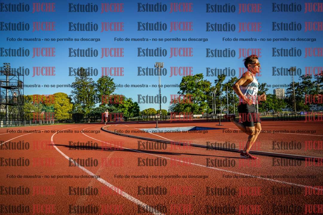 Fotos de los 3000 m llanos de varones