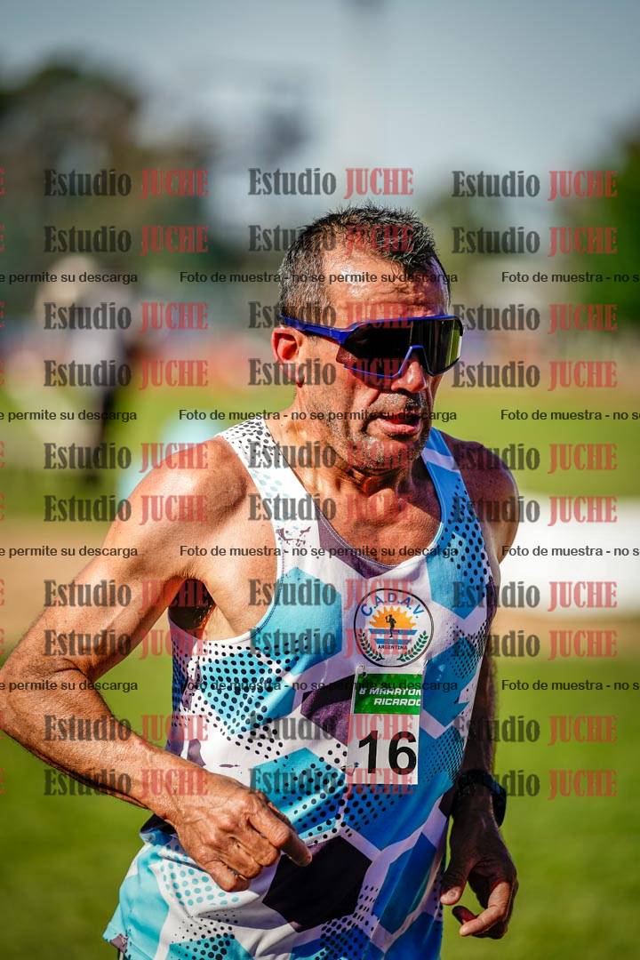 Fotos de los 5000 m llanos de mujeres y varones