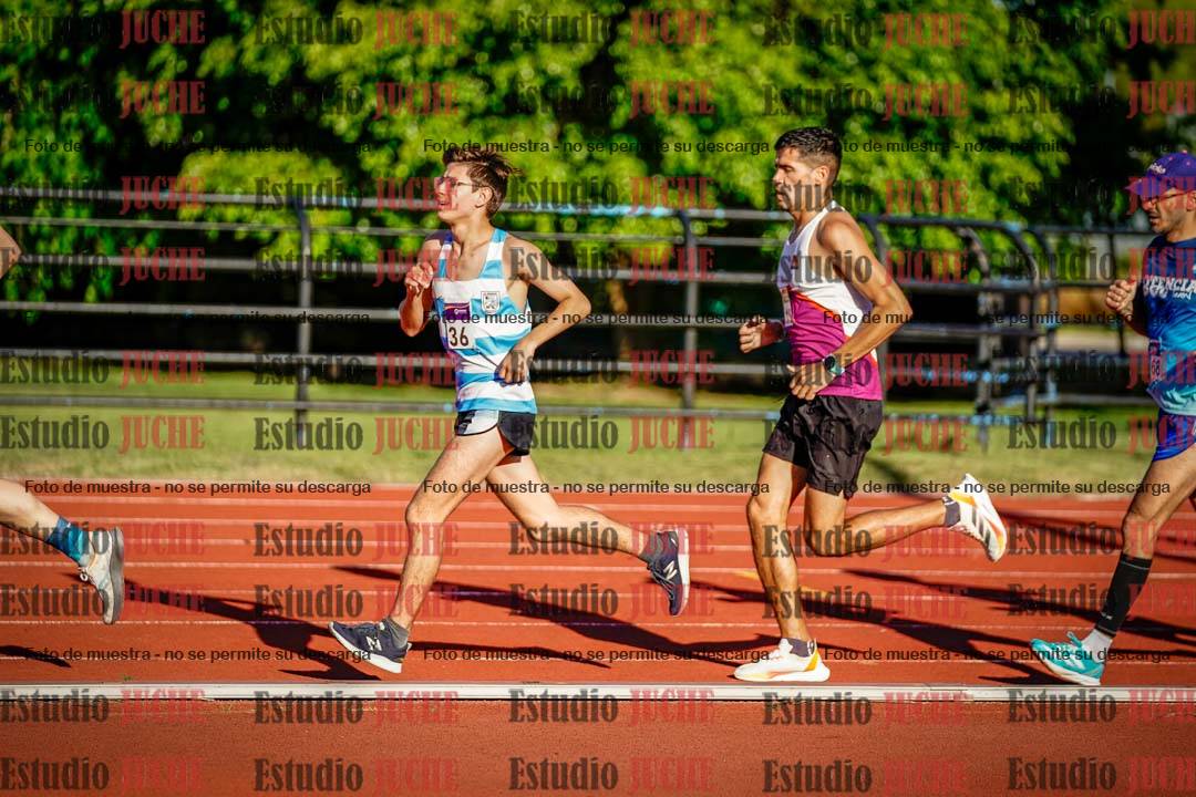 Fotos de los 3000 m llanos de varones