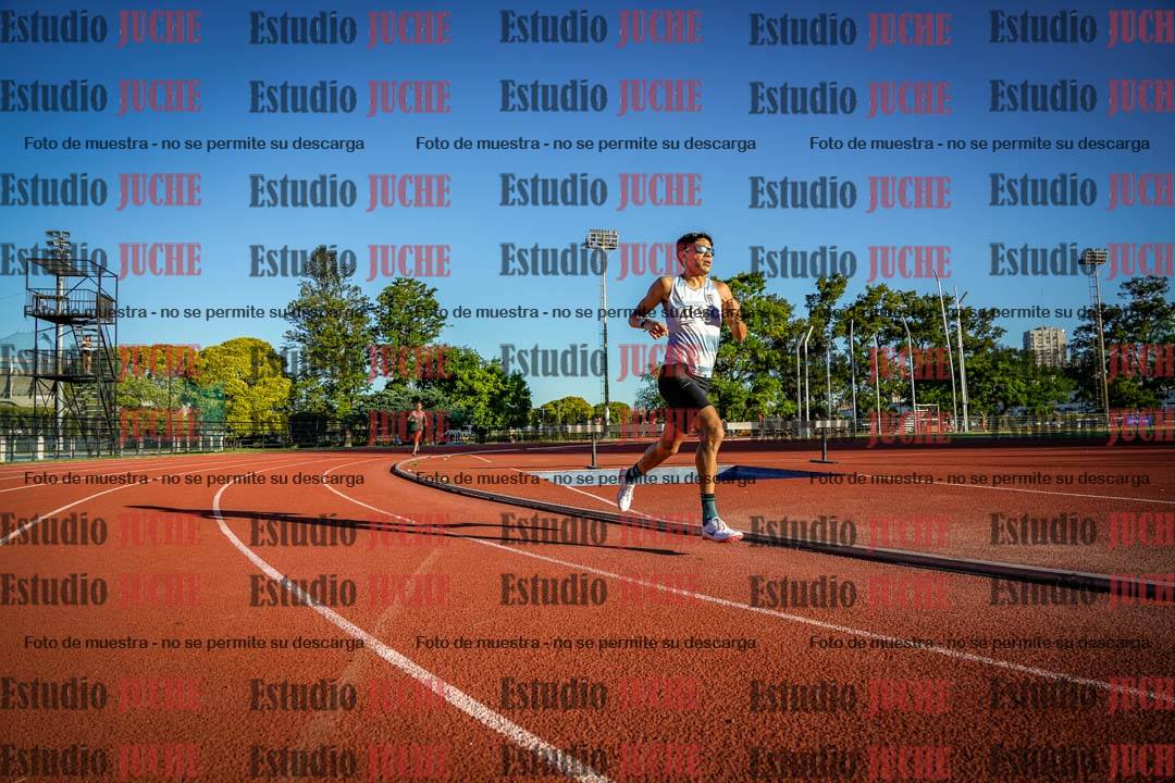 Fotos de los 3000 m llanos de varones