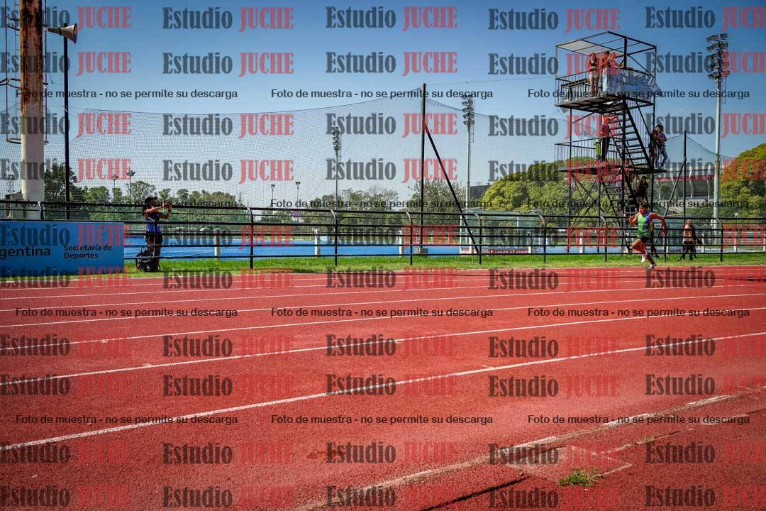 Fotos de los 200 m llanos de varones