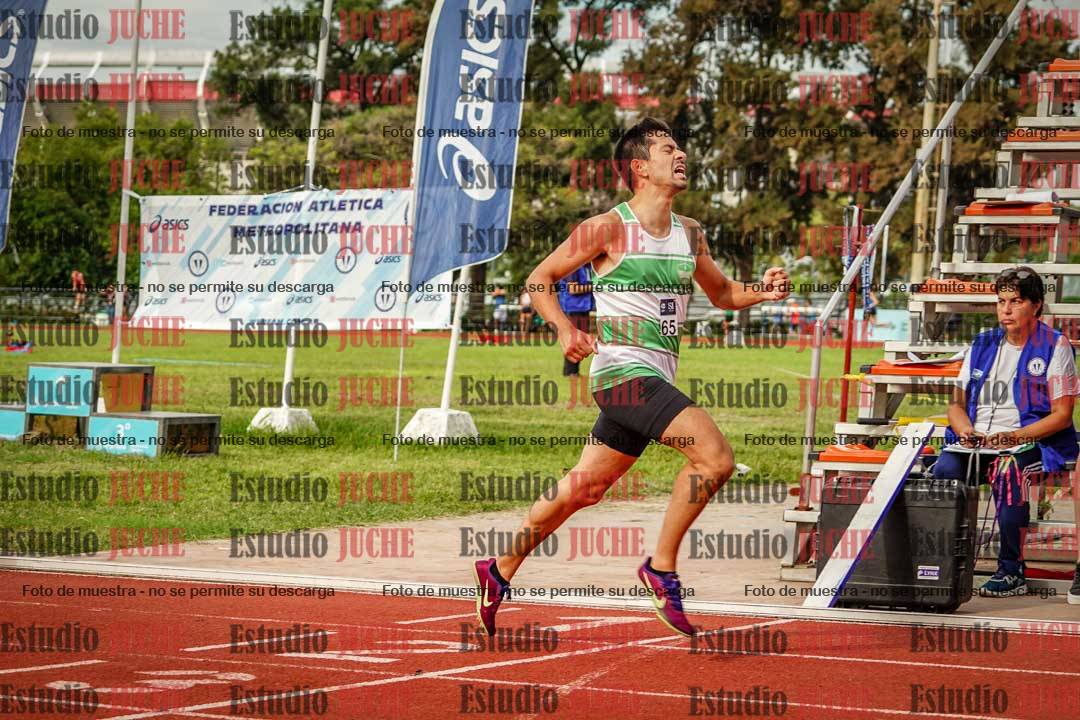 Fotos de los 800 m llanos de varones