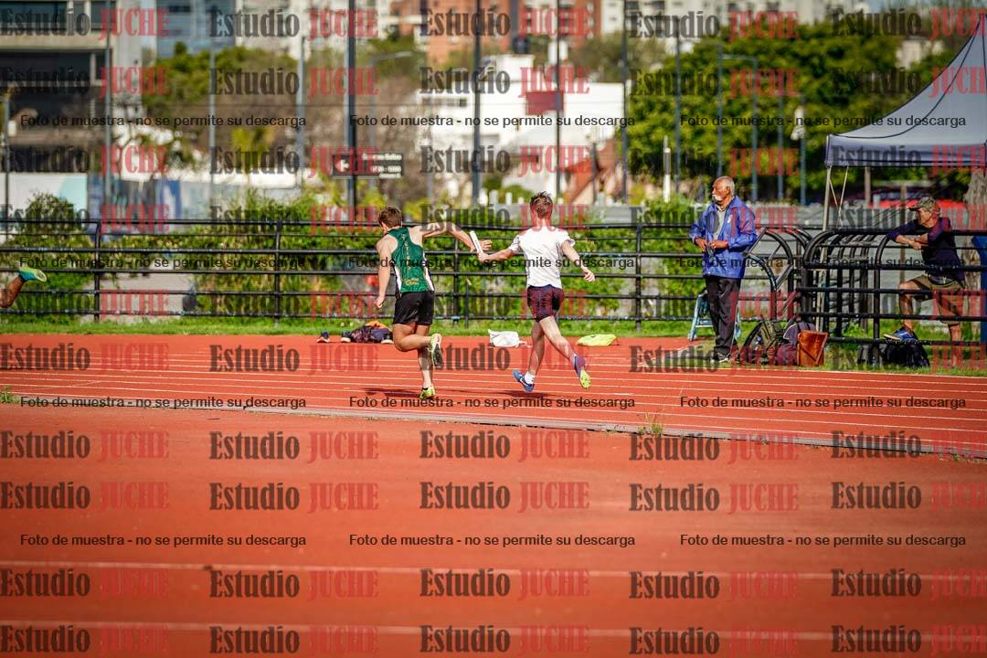 Fotos de las postas 5x80 m llanos de varones