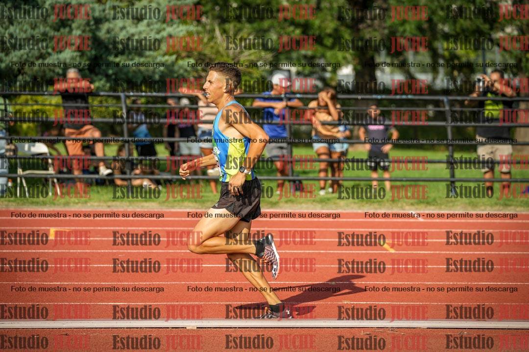 Fotos de los 3000 m llanos de varones
